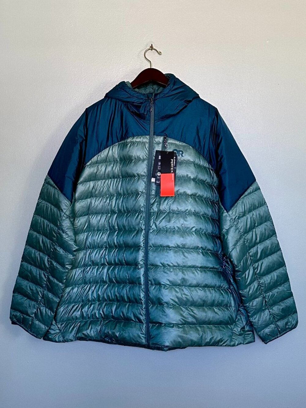 NWT Outdoor Research Women's Helium Down Hoodie-Plus 4X Neptune/Harbor